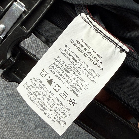 Jordan Women's Black Tight Fit Active Biker Shorts Red Trim Size XL - Picture 6 of 9